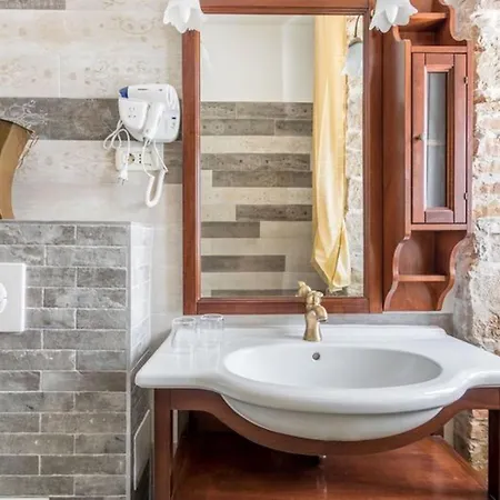 Guest house With Wifi - 18080 Split
